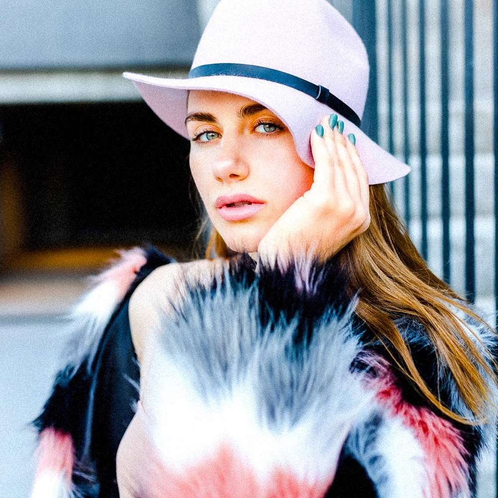 Womens Wide brim Fedora hat
Lavender